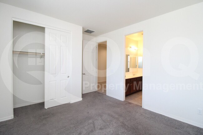 Building Photo - 16090 W Shaw Butte Dr