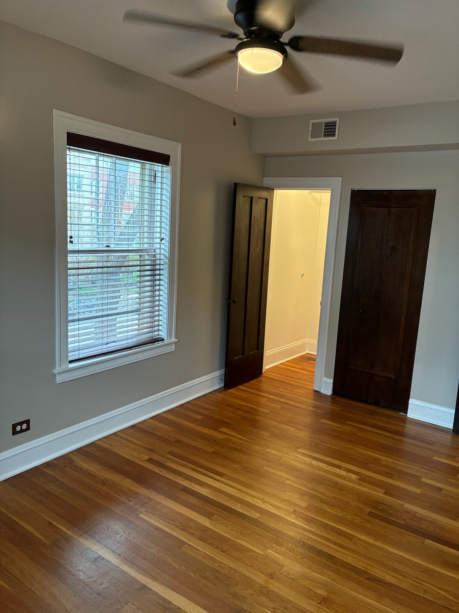 Building Photo - 801 Erie St