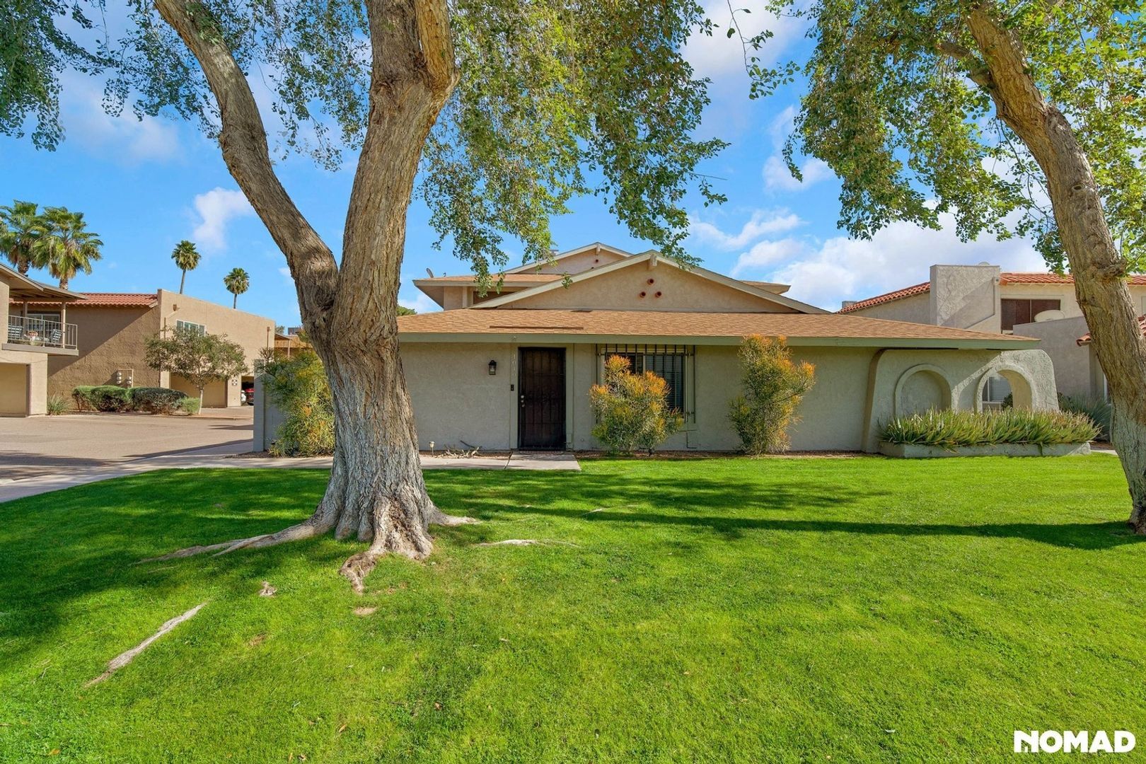 Building Photo - 1049 N Granite Reef Rd