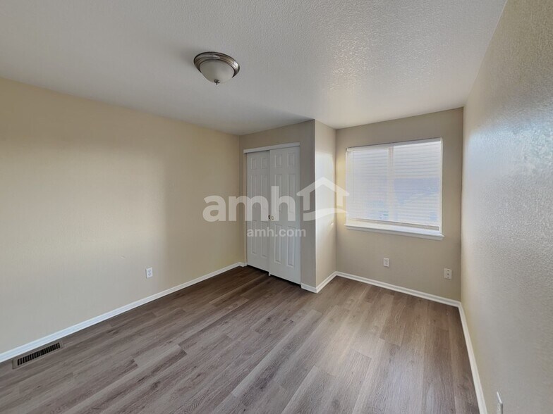 Building Photo - 3478 Watada Dr