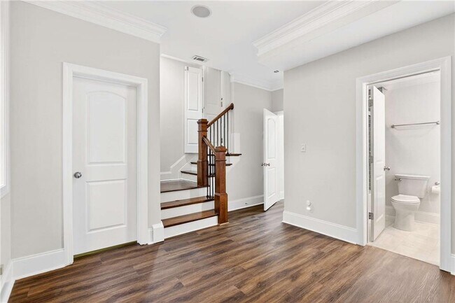 Building Photo - 841 Inman Vlg Pkwy NE