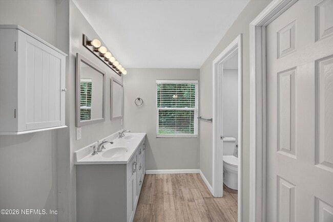 Building Photo - 2256 Inwood Cir S
