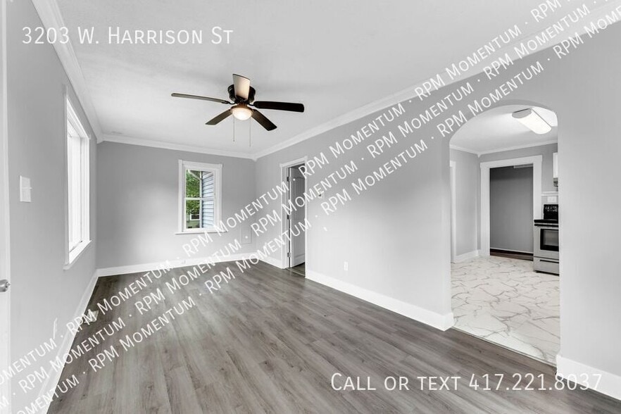 Building Photo - 3203 W Harrison St