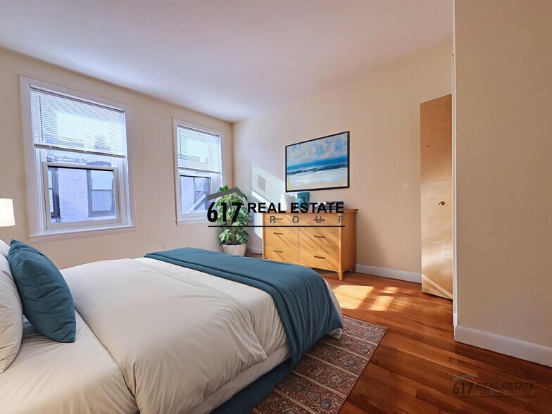 Building Photo - 1131 Commonwealth Ave