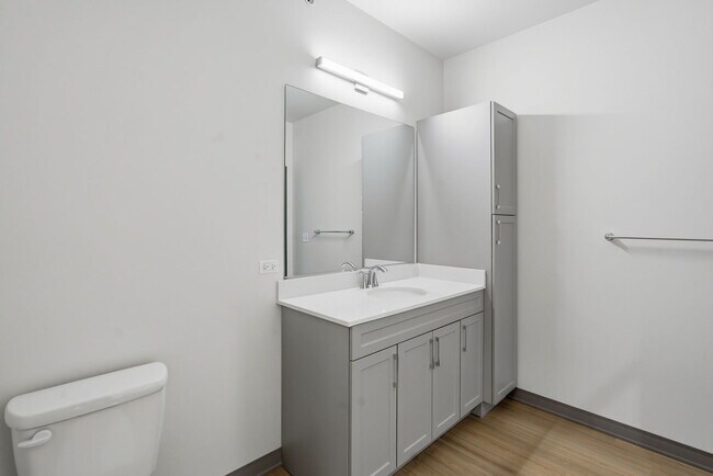 Building Photo - 1227 Rock Run Crossings Dr