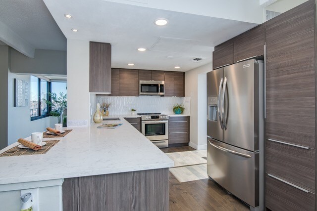 Building Photo - 130 Pearl St