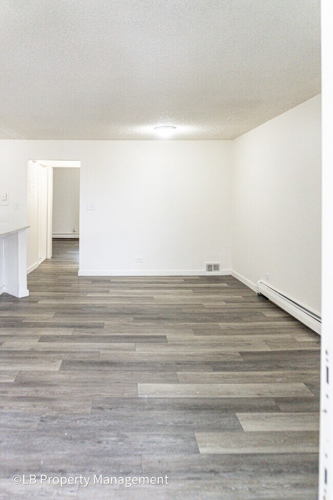 Building Photo - 4643 S Lowell Blvd