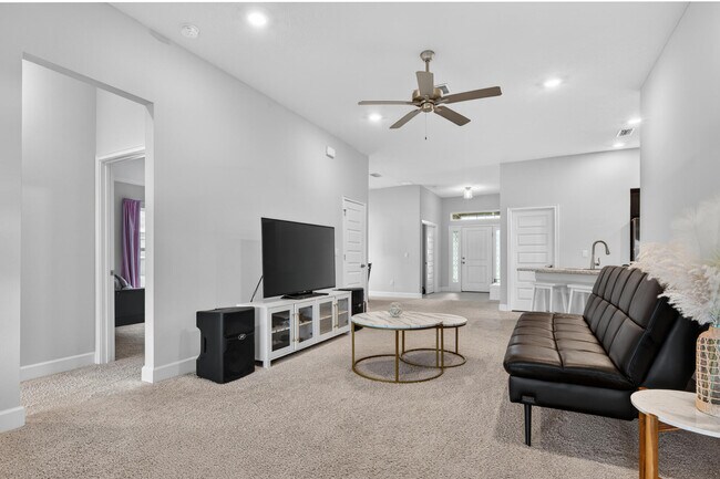 Building Photo - 8705 Merano Ave