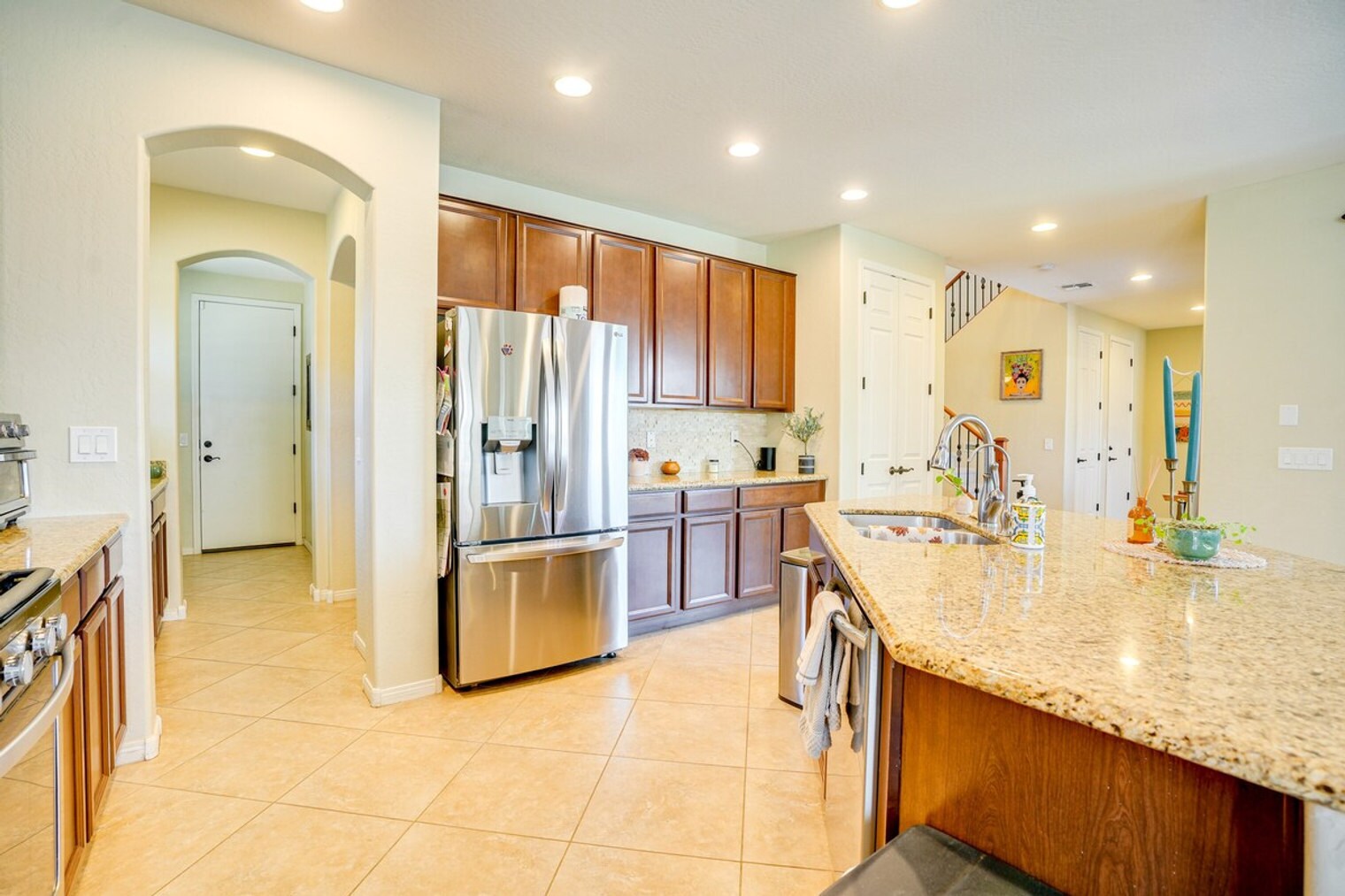 Building Photo - 17842 W Chuckwalla Canyon Rd