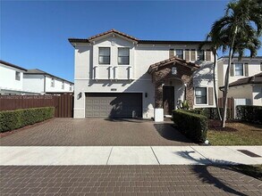 Building Photo - 1535 SW 145th Ave