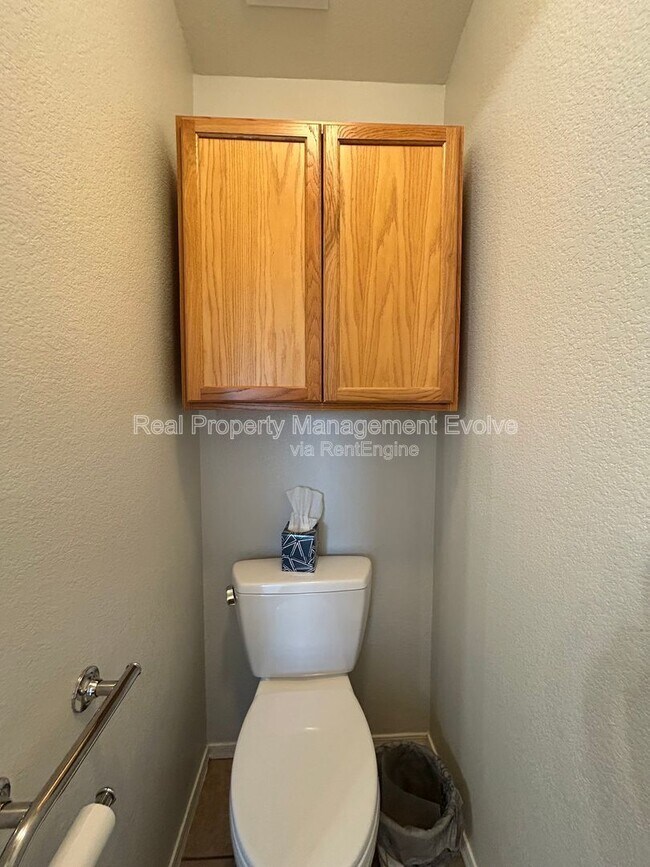 Building Photo - 16036 N 11th Ave