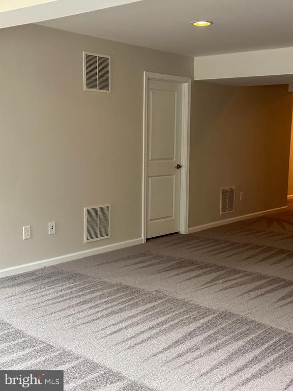 Building Photo - 2003 Exposition Dr