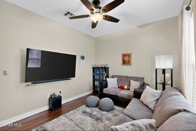 Building Photo - 14269 Escalera Dr