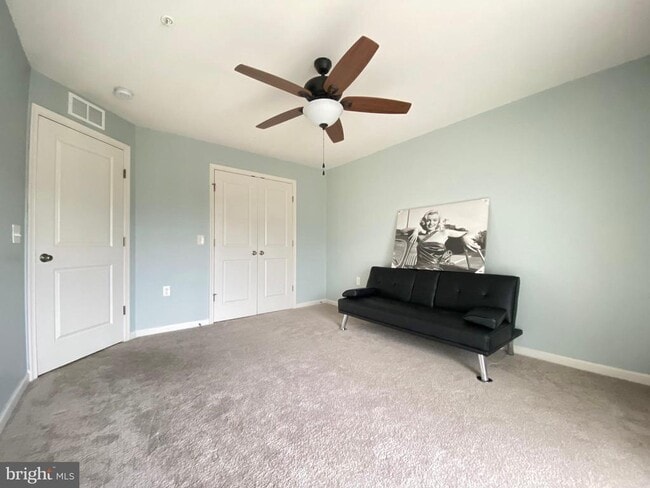 Building Photo - 14823 Chrysler Ct