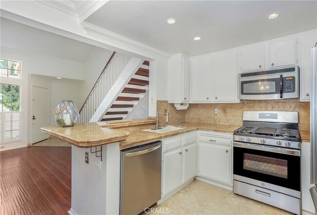 Building Photo - 24491 Mozer Dr