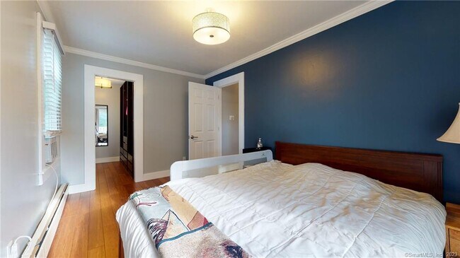 Building Photo - 18 Philip St