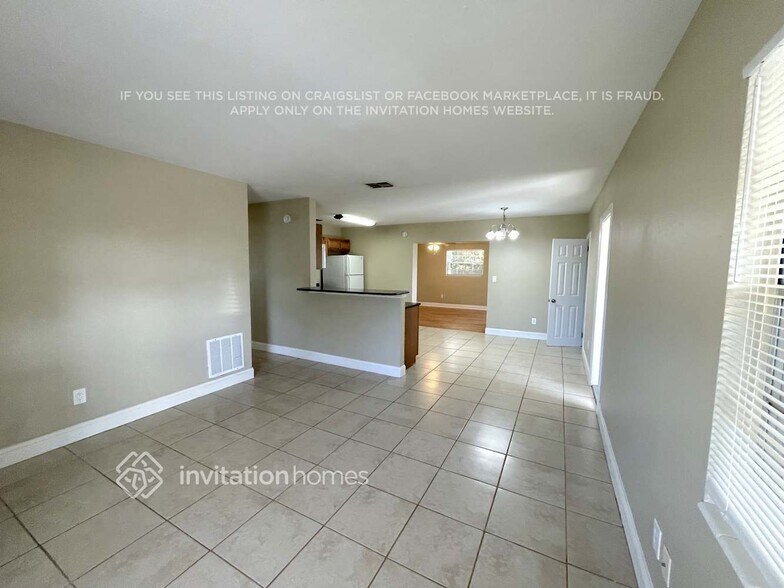 Building Photo - 8505 Temple Park Dr