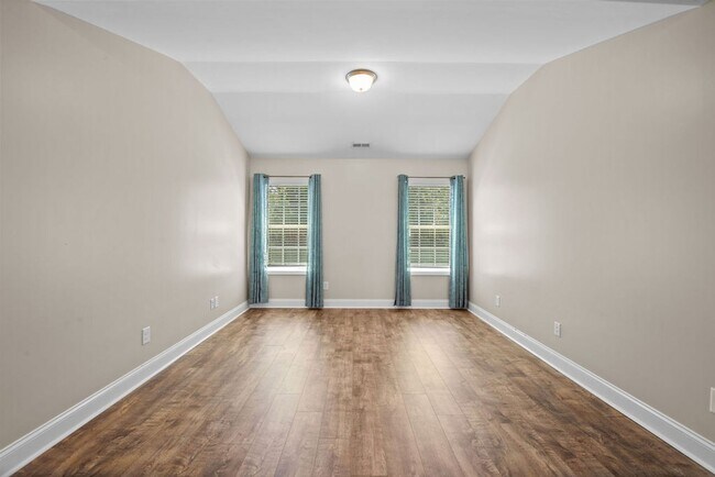 Building Photo - Gorgeous 3 Bed 2.5 Bath Home in Lexington Plantation