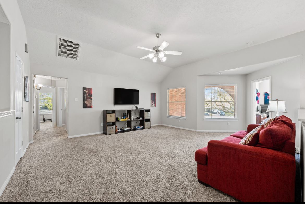 Building Photo - 17310 Scotts Bluff Ct