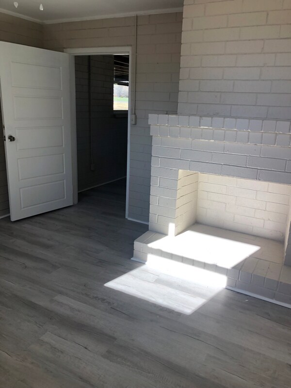 Building Photo - 742 Fairfield Rd