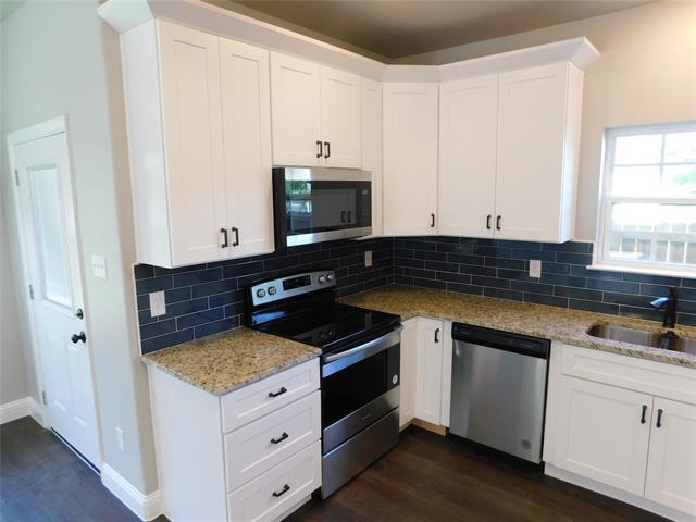 Building Photo - 704 E Jefferson St