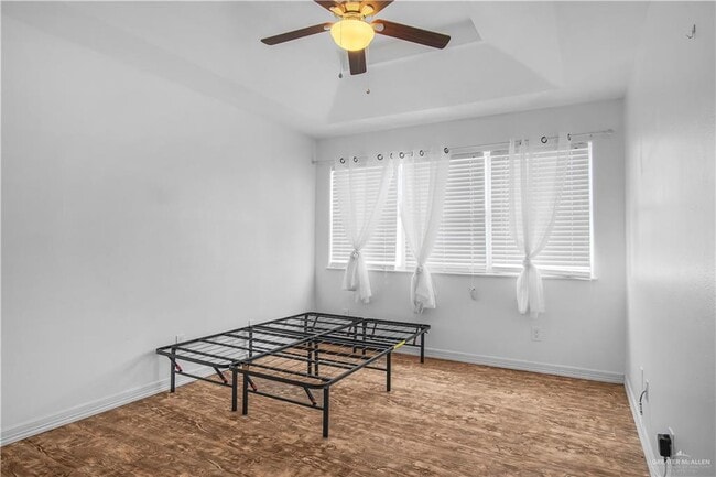 Building Photo - 31 Easy St