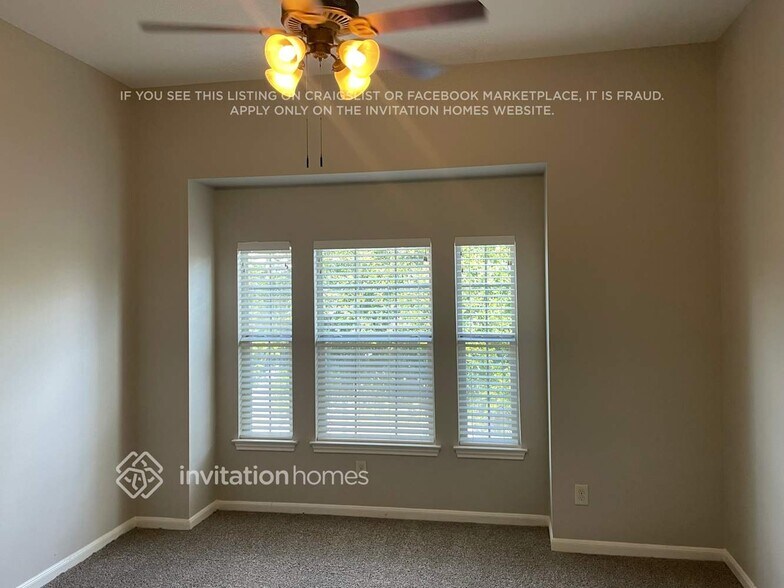 Building Photo - 16002 Maple Shores Dr
