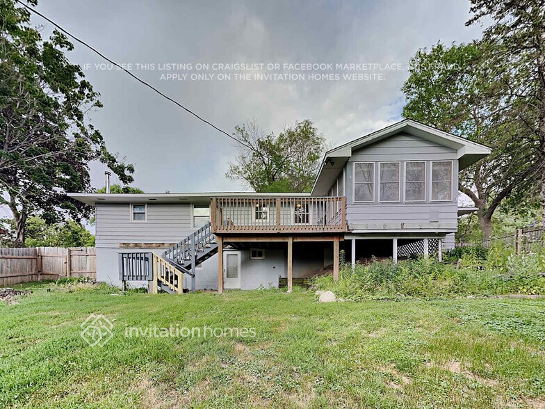 Building Photo - 17477 Java Ct N