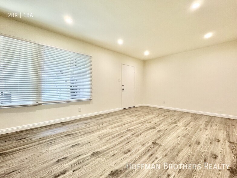 Building Photo - 1145 Elden Ave