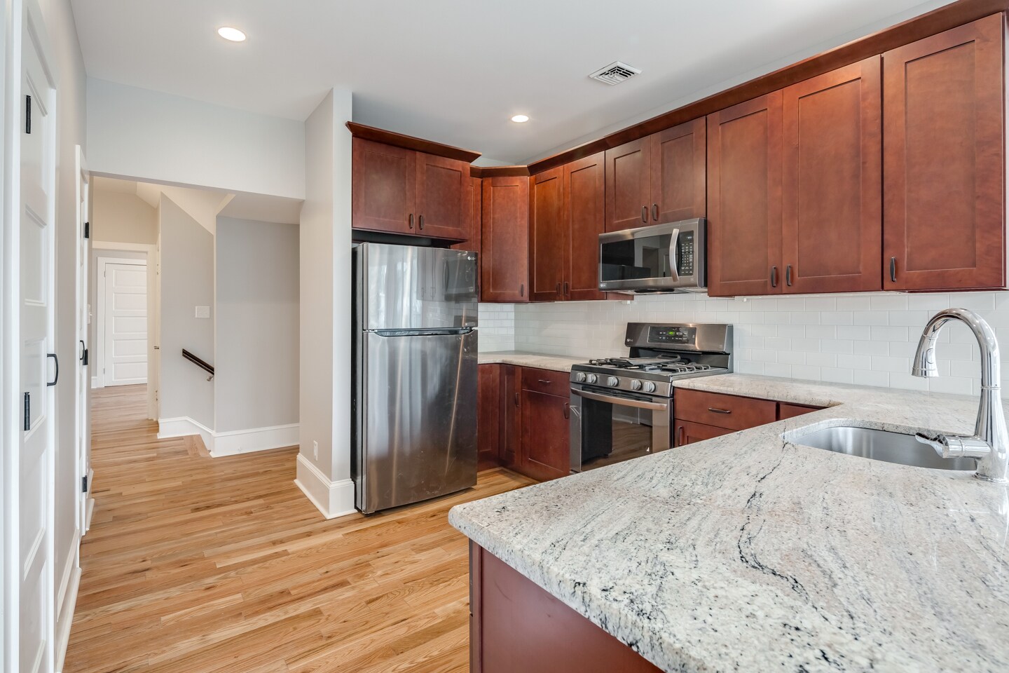 KITCHEN - 309 Warwick Rd