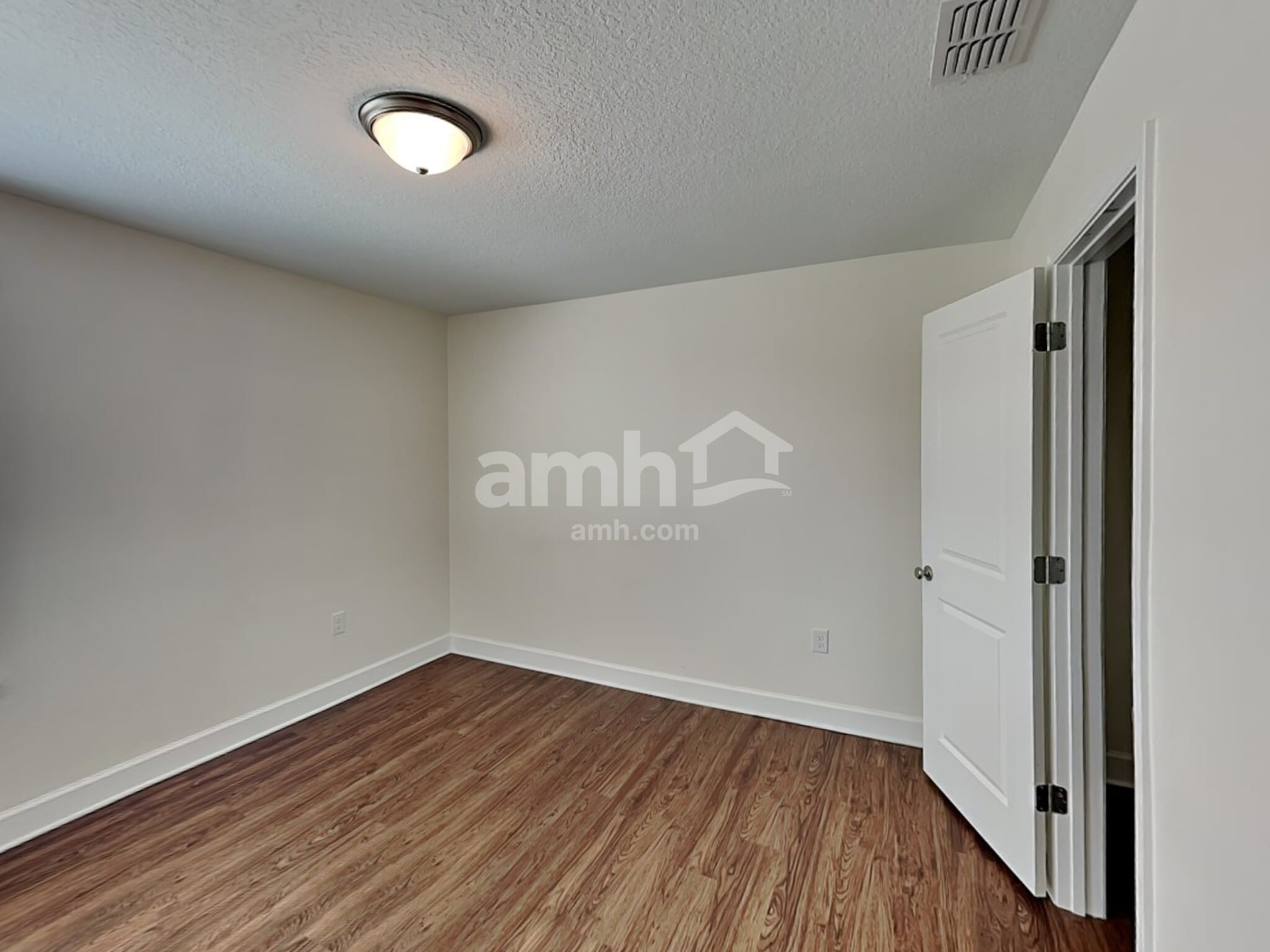 Building Photo - 4832 Reisswood Loop