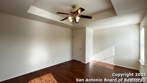 Building Photo - 6107 Lakeview Ct