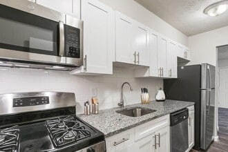 Building Photo - Park Valley