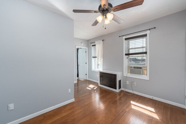 Building Photo - 505 Grundy St