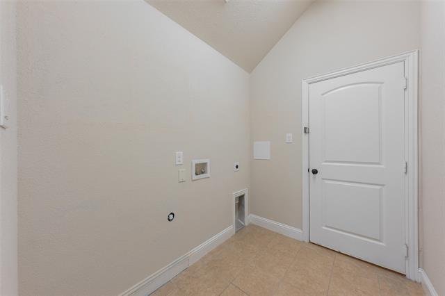 Building Photo - 206 Covington Dr