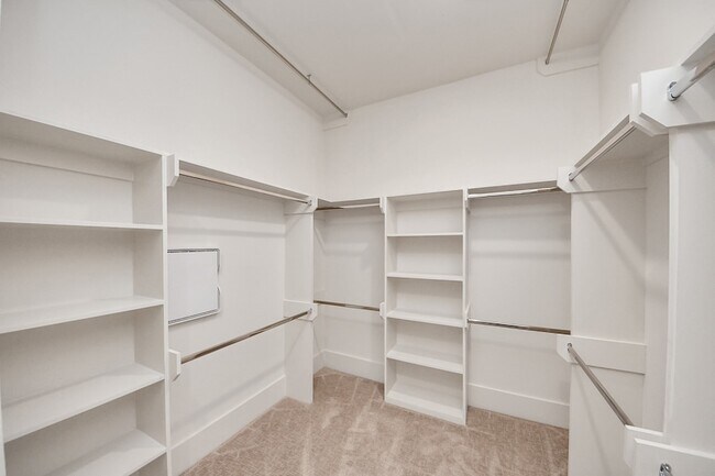 Building Photo - 5907 Urban Pnes St