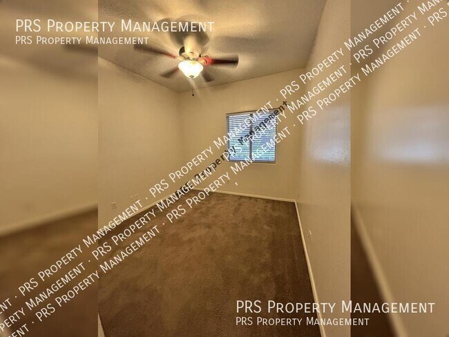 Building Photo - 2778 E Devon Ct