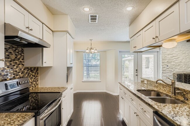 Building Photo - 5313 Basswood Ln