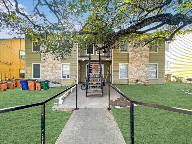 Building Photo - 5002 Weidemar Ln