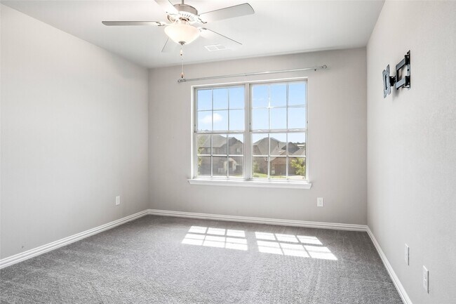 Building Photo - 2607 Dakota Cir