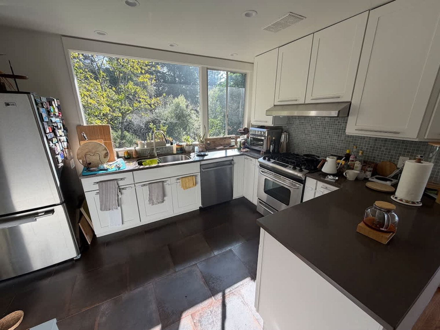 Building Photo - 1072 Keeler Ave