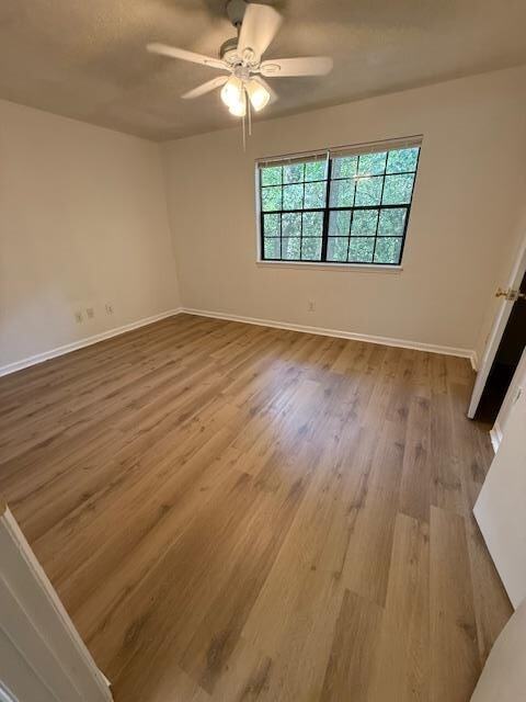 Building Photo - 735 E 7th Ave