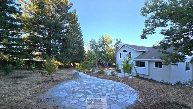 Building Photo - Coming Soon! Spacious 4 Bedroom Home Backing to Open Space in Folsom