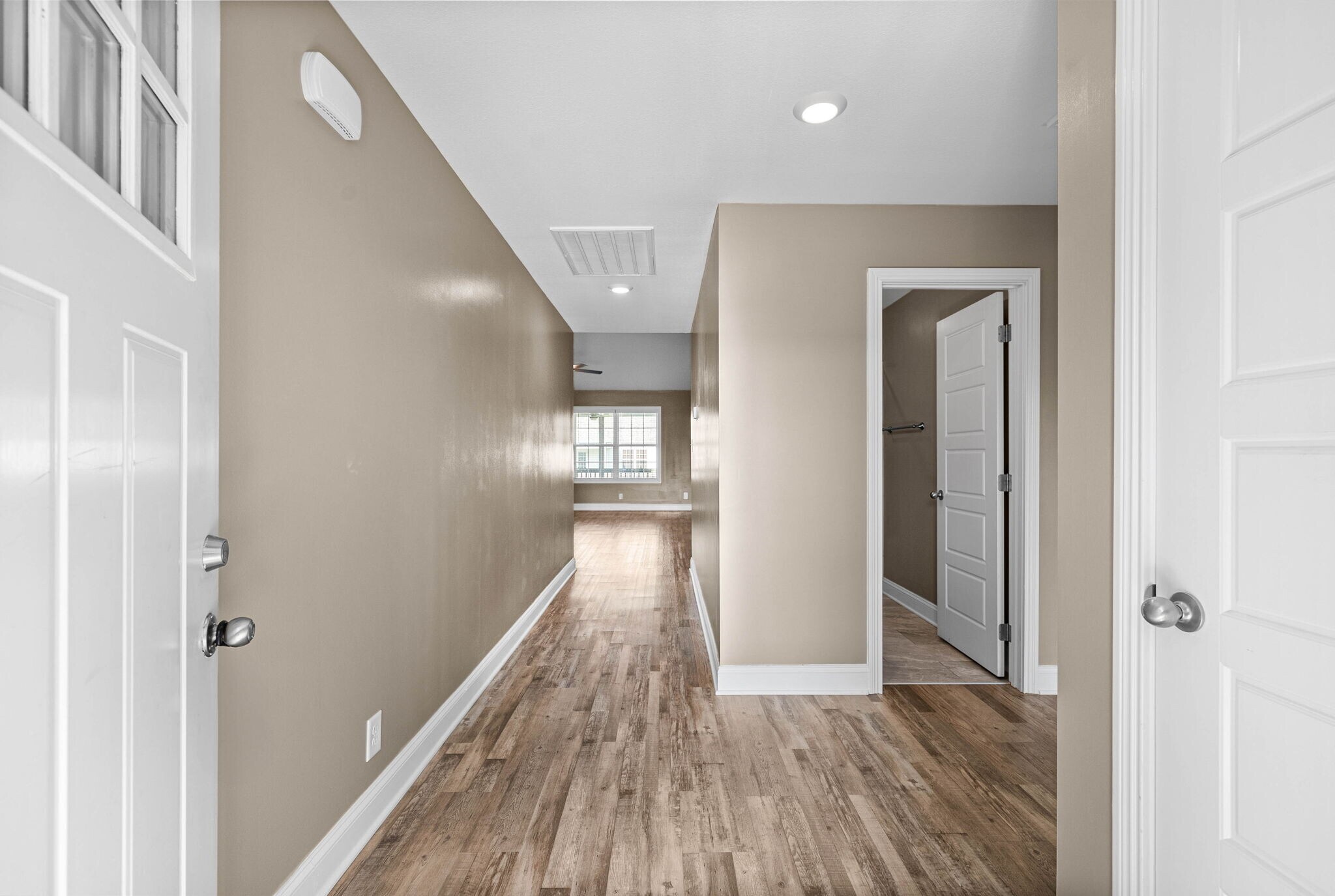 Building Photo - 1057 Dublin Dr