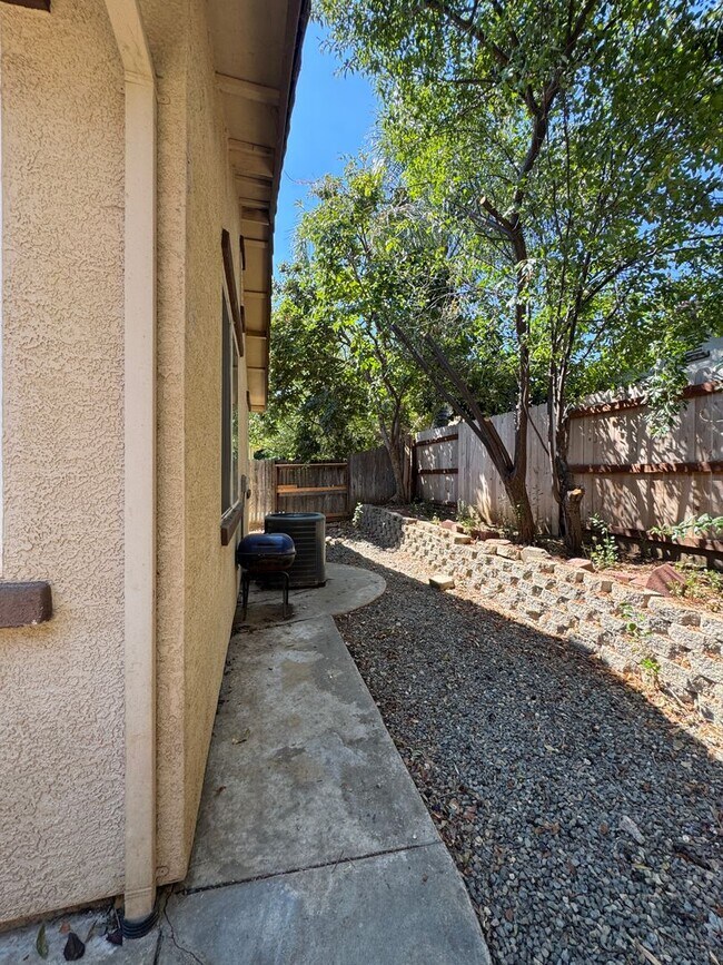 Building Photo - 11767 Arete Way