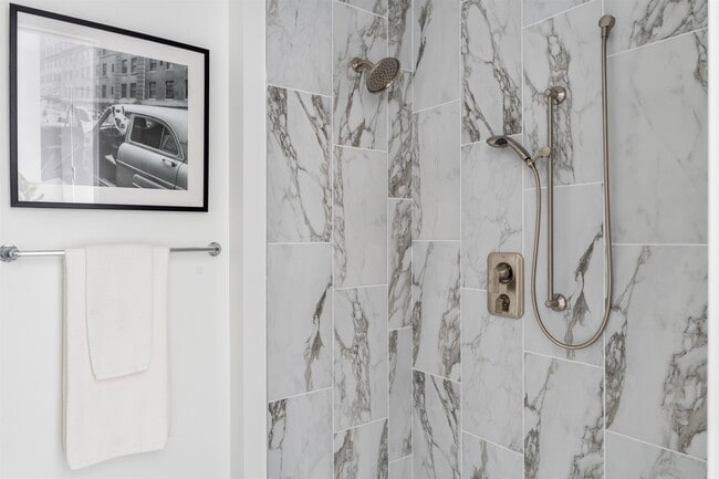 Building Photo - 8601 Bergenline Ave