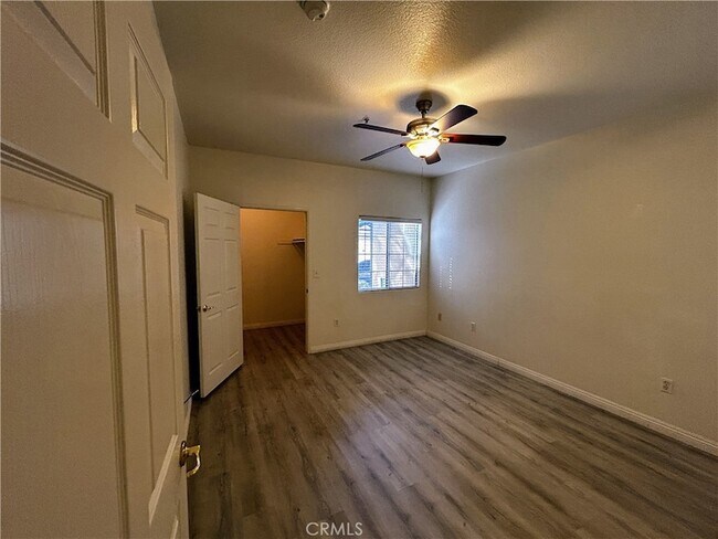 Building Photo - 24909 Madison Ave