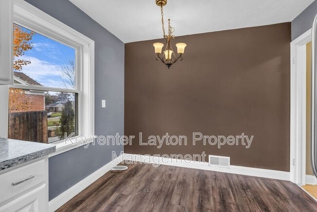 Building Photo - 1687 Rushton St