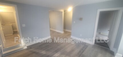 Building Photo - 3 N Main St