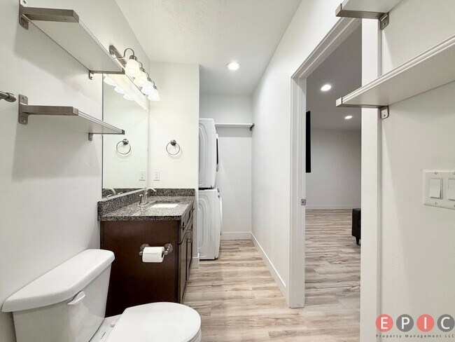 Building Photo - 582 Lewski Ln